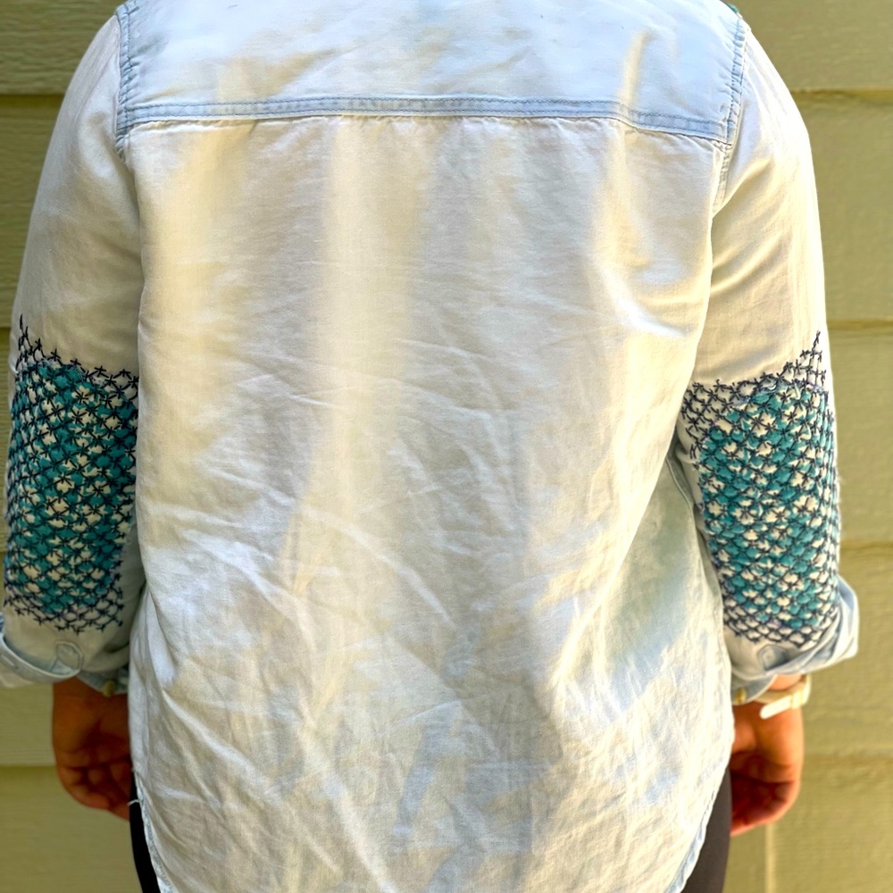 Hand Embroidery - Picture 2 of 7